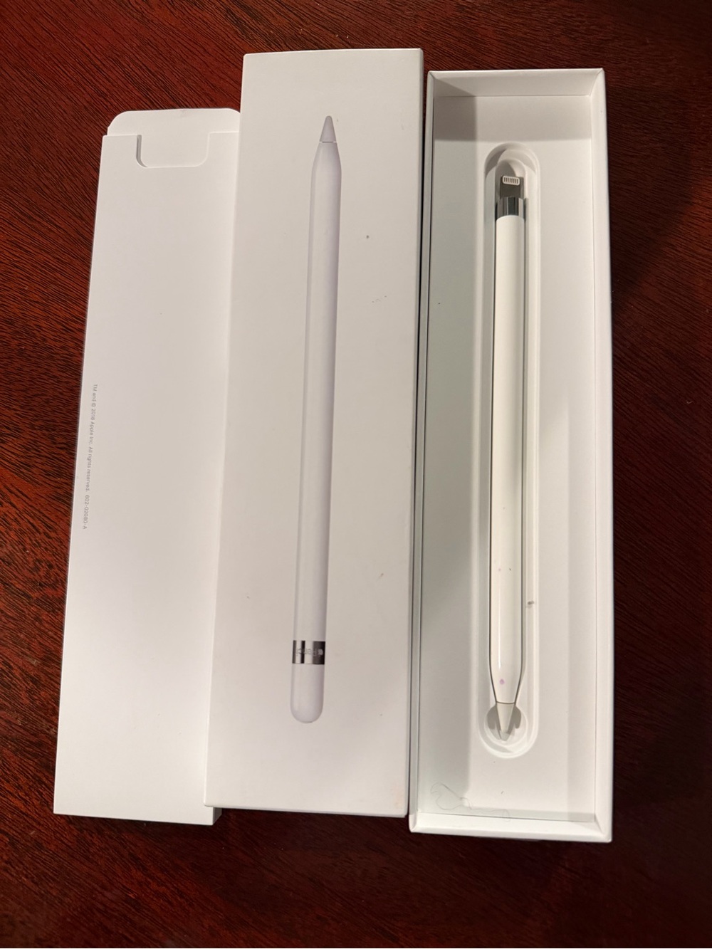 Apple Pencil (White) - Stylus for iPad with Lightning Connector Cap